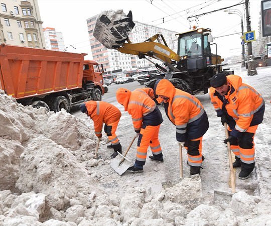 Уборка снега в Советском и  Ханты-Мансийском автономном округе - Югре